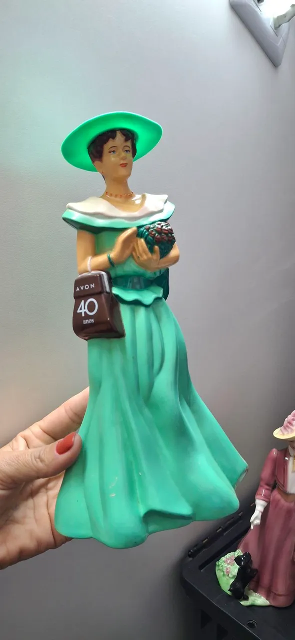 Estatueta Avon 40 anos - Colecionável