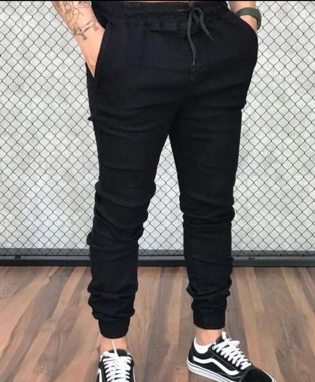Conjunto de Camiseta Marsala + Calça Jogger Preta ( G ) - Foto 4