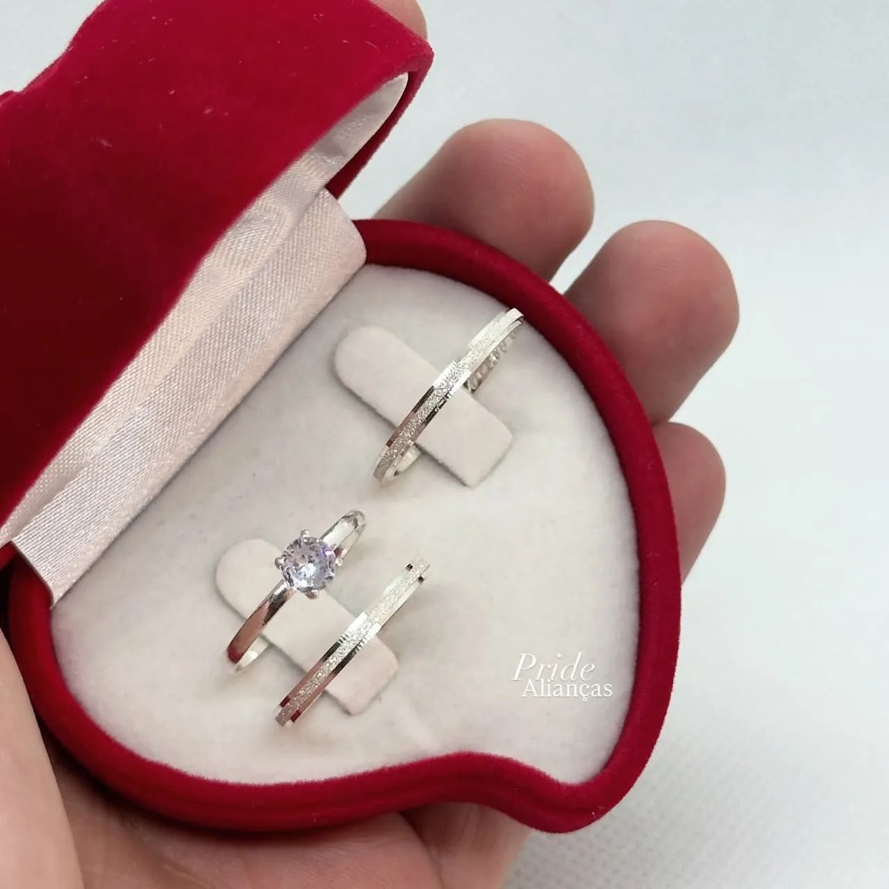 Anel de noivado e alianças de casamento - Foto 4