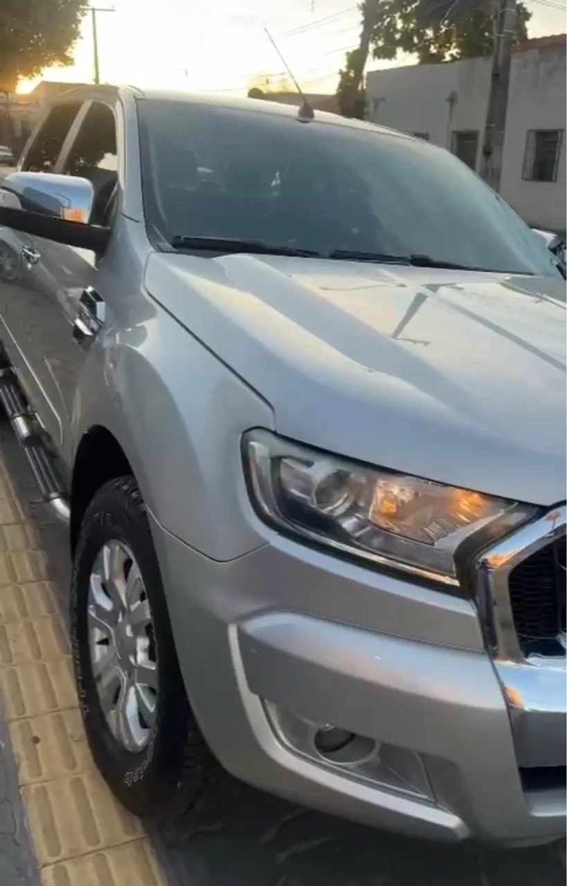 Ford Ranger XLT 3.2 único dono 18/19