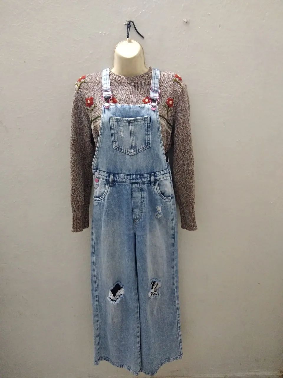 Jardineira longa jeans destroyed 