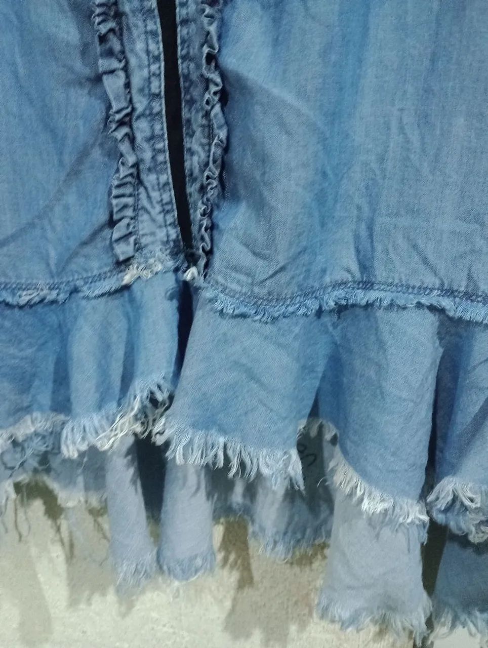 Blusao Jeans com transparência e babados - M - Foto 4