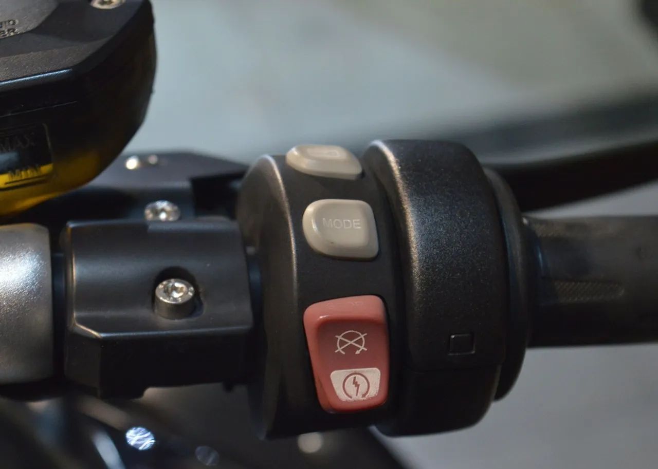 BMW K 1600 GTL  - Foto 12