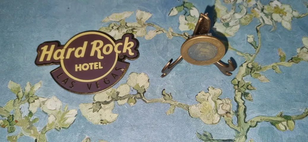 Ímã de geladeira de metal, 7cm, do Hard Rock HOTEL (Las Vegas).Original. - Foto 3