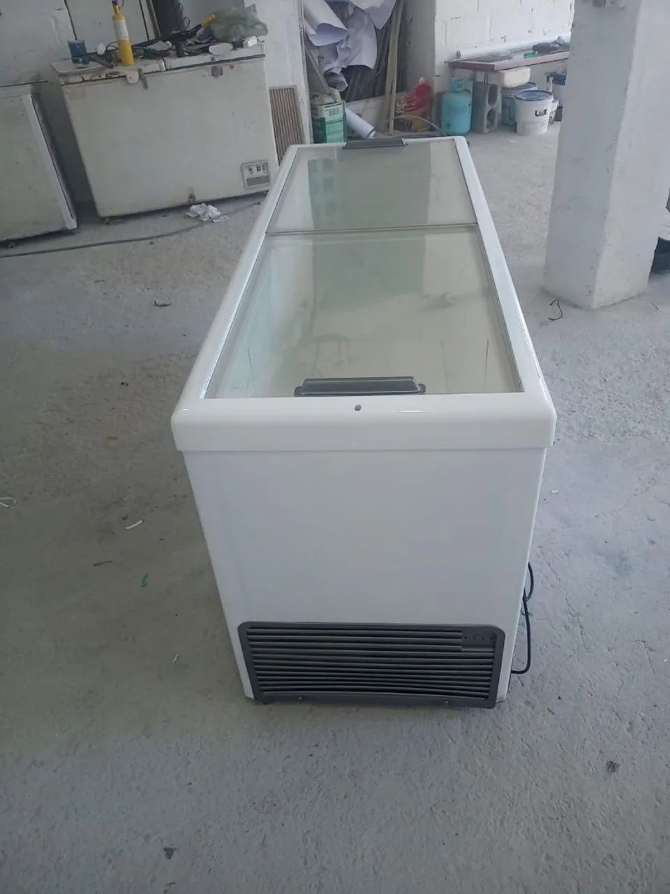 Freezer  de 1, 50 centímetros,  511 Litros. - Foto 5