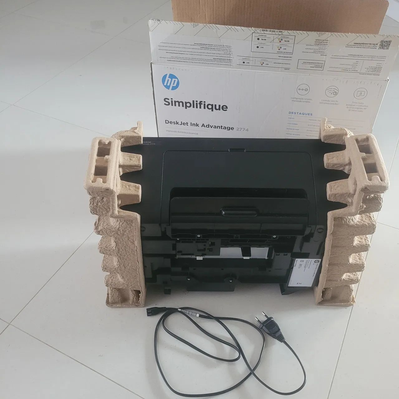 Impressora HP DeskJet Ink Advantage 2774  - Foto 2