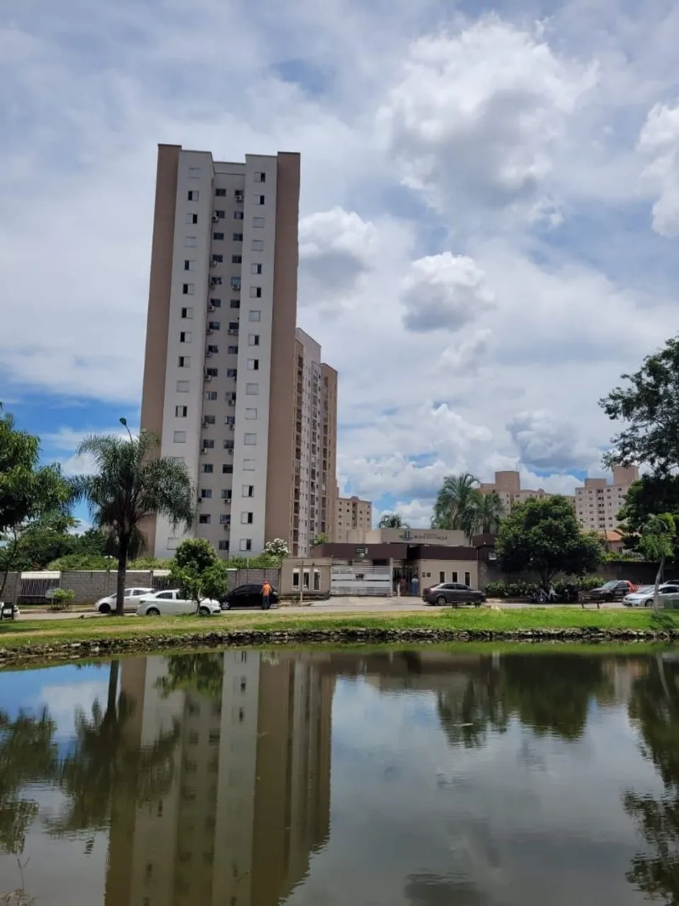 Apartamento 2 qt próximo feira da estação 310.000,00