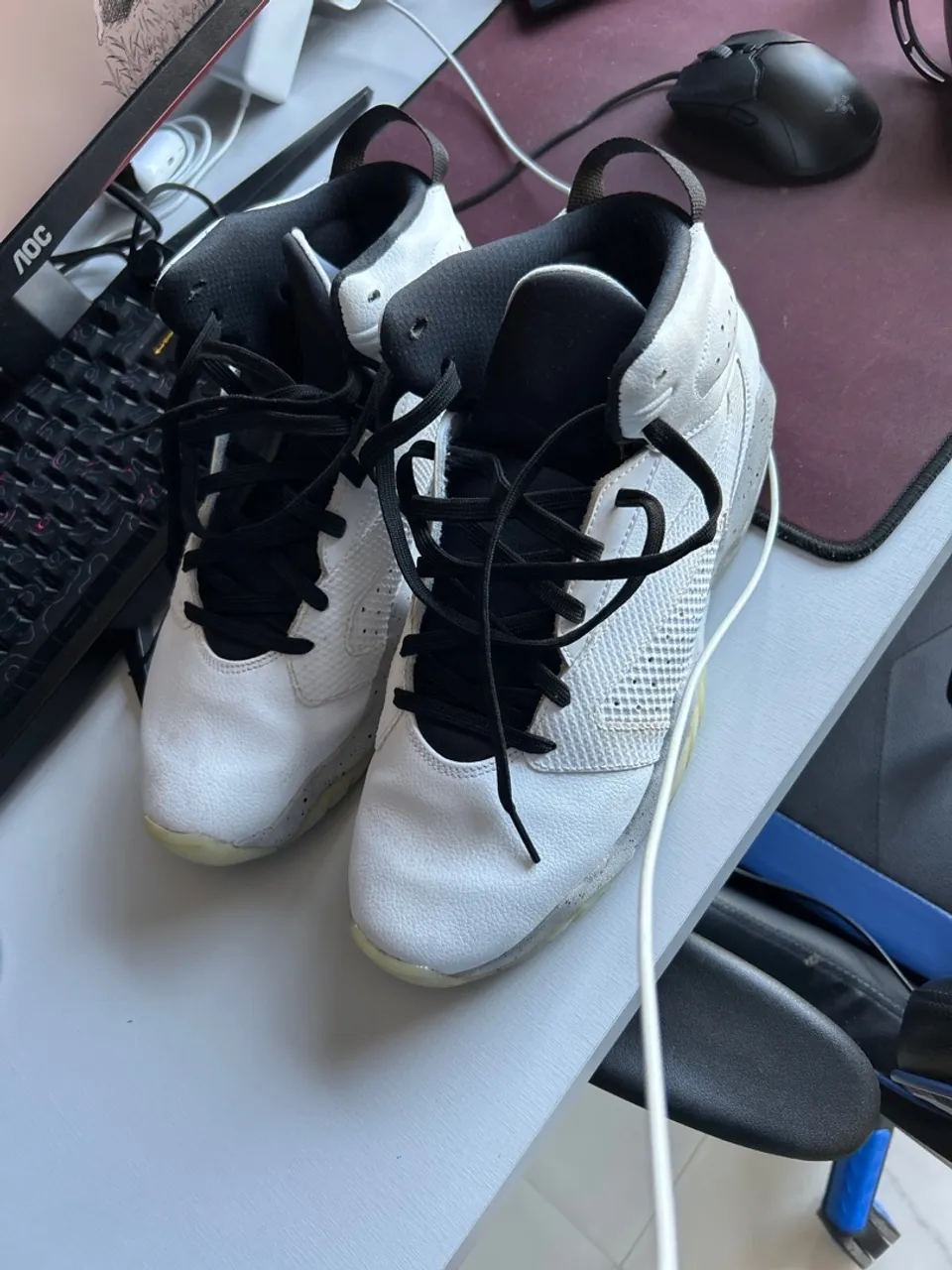 Jordan lift White Grey