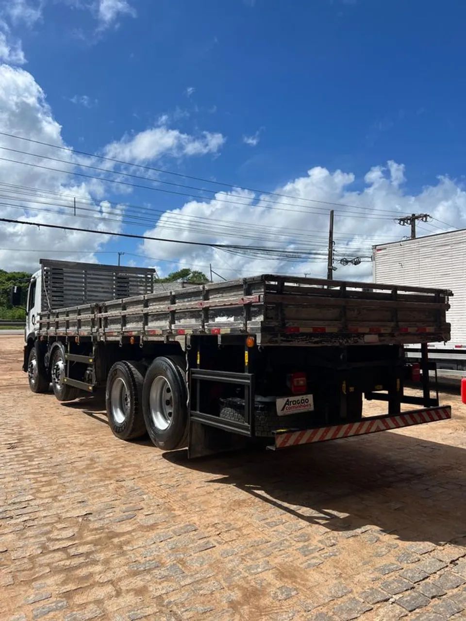 VOLKSWAGEN 30-280 Constellation 8x2 2p (diesel)(E5) - Foto 5