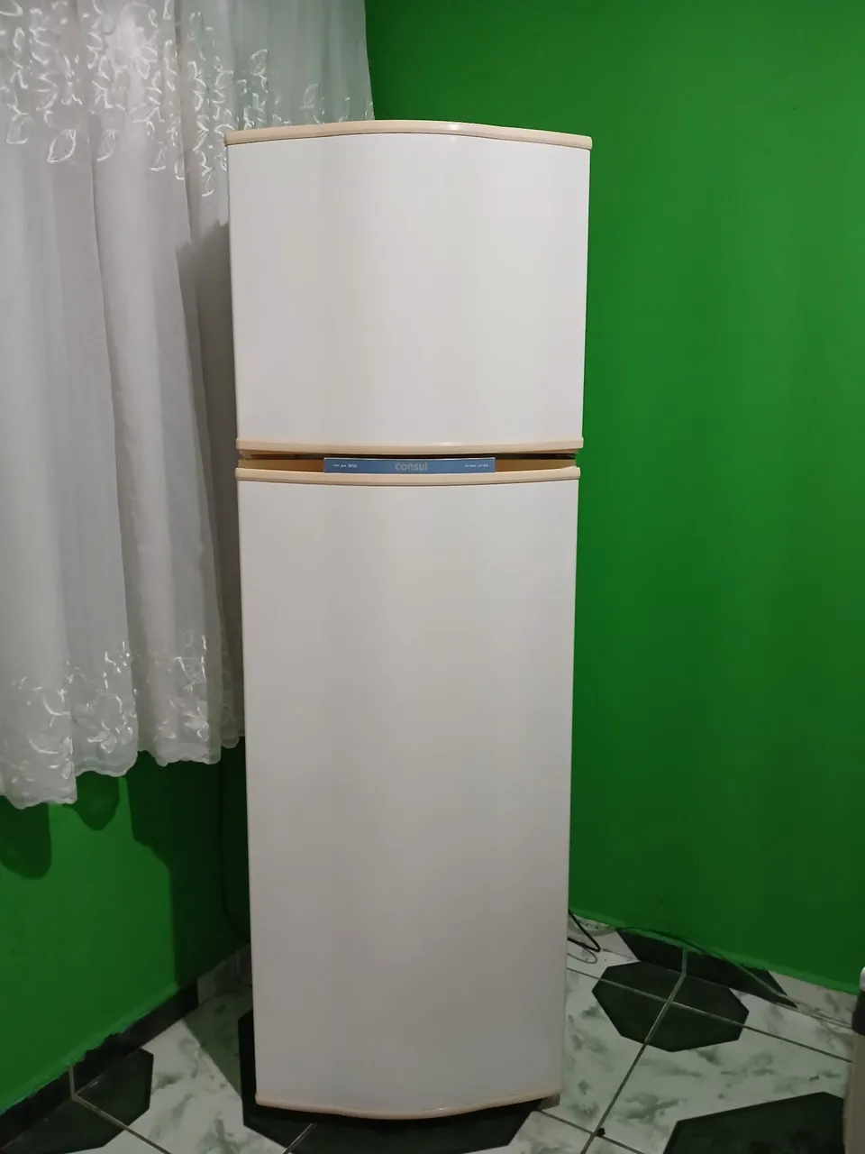 Geladeira Consul Frost Free 220v ( ENTREGO )