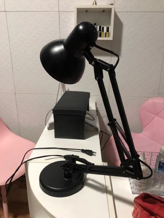 Luminária de mesa com braço articulado - Foto 2