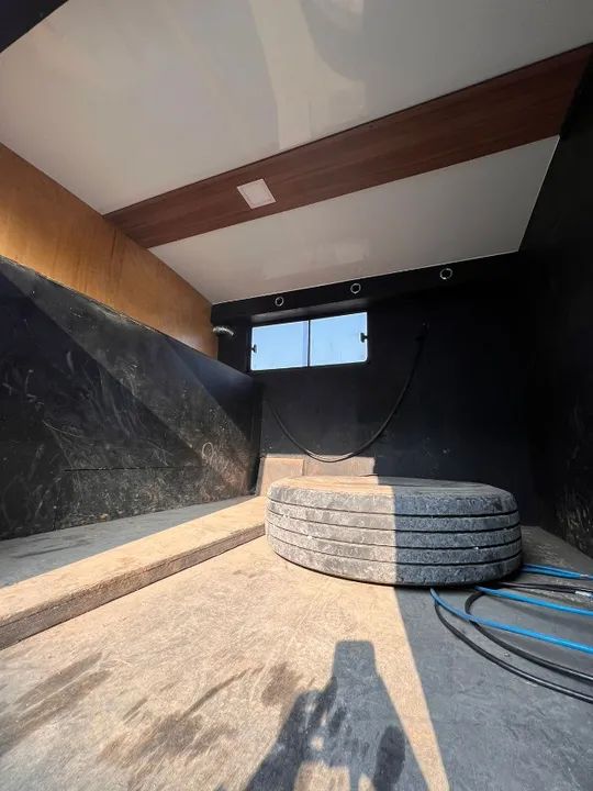 MOTORHOME COM CAVALEIRA - Foto 15