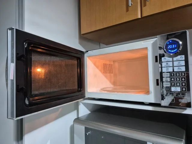 Micro-ondas 30 Litros Philco Pme31 Inox Com Porta Espelhada 1400W 127v - Foto 2