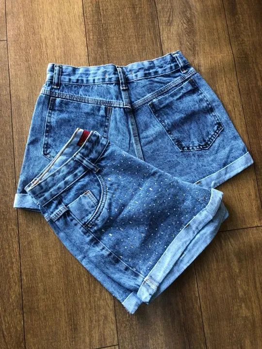 Shorts Jeans Feminino com Detalhes