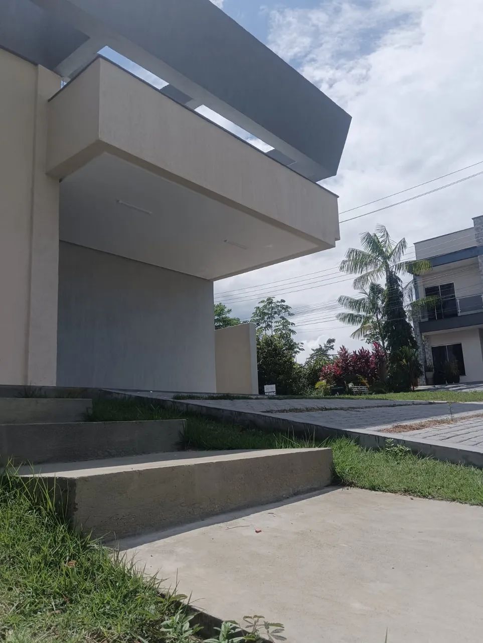 Casa Térrea com Pé Direito Alto  no Condomínio Quinta Das Marinas de 151m ² / 3 Suítes na  - Foto 3