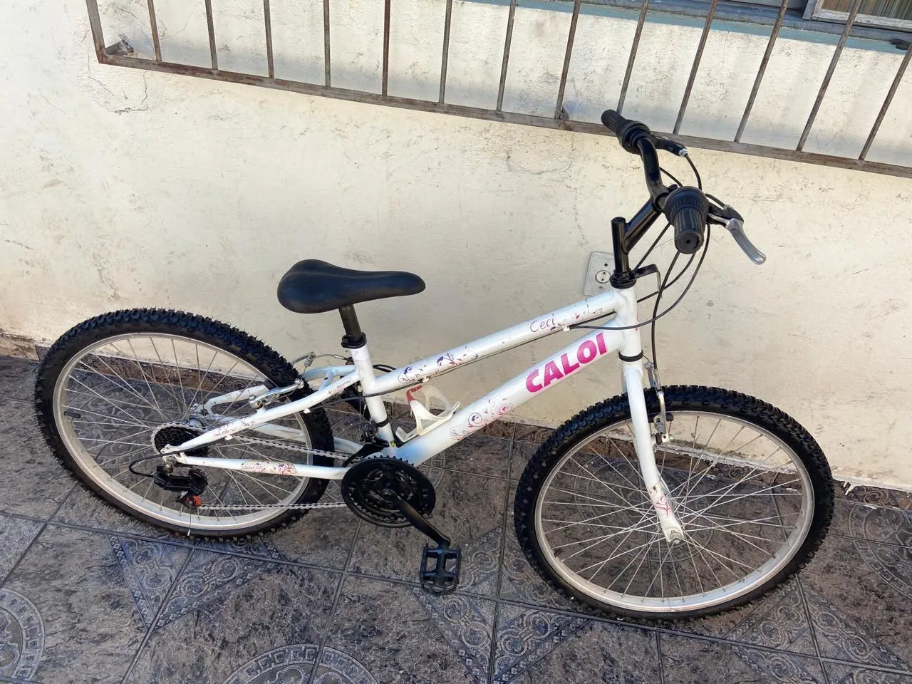Bicicleta aro 24 feminina Infantil Caloi Ceci 21 marchas!!