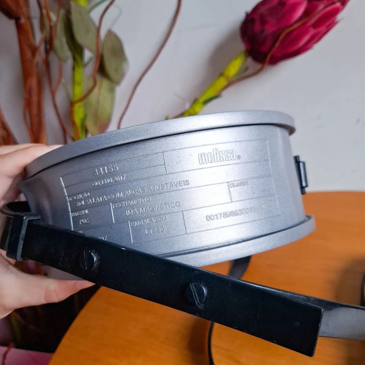 Bolsa Melissa Lata Bag Cinza/preta  - Foto 4