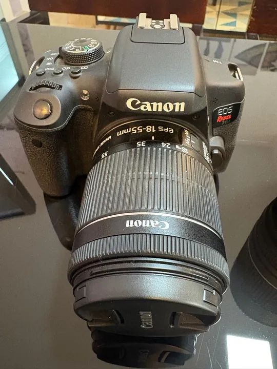 Câmera Canon EOS Rebel T6i com Lente 18-55mm + Lente 75-300mm