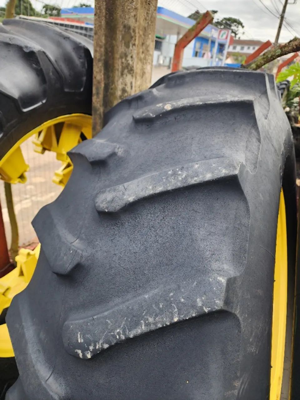 Par de Pneus Agrícolas Completos Usados, Medida: 18.4-30 R1, Firestone 10 Lonas - Foto 5