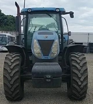 Trator  NEW Holland  2015  (Transferência de divida).  - Foto 5