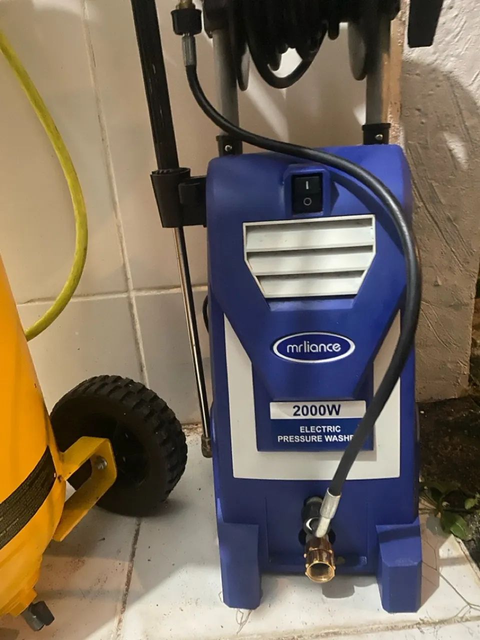 Lavadora de Jateamento de Alta Pressão 2000W 3800 PSI 2.9 Galões por Minuto