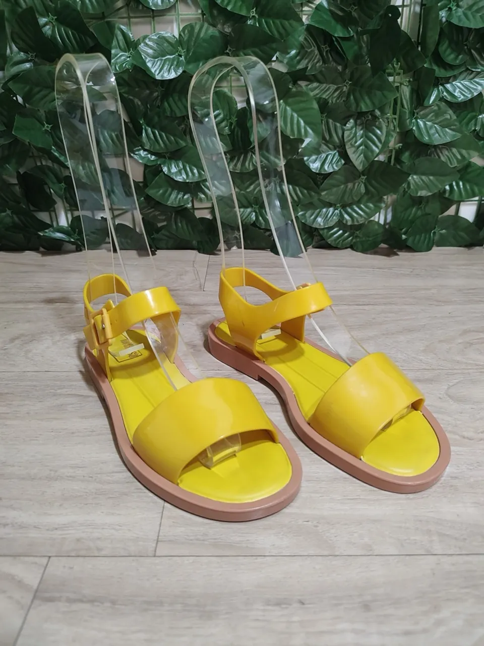 Sandália baixa marca Melissa - rasteirinha Feminina Amarela TAM 35 # silicone petite jolie