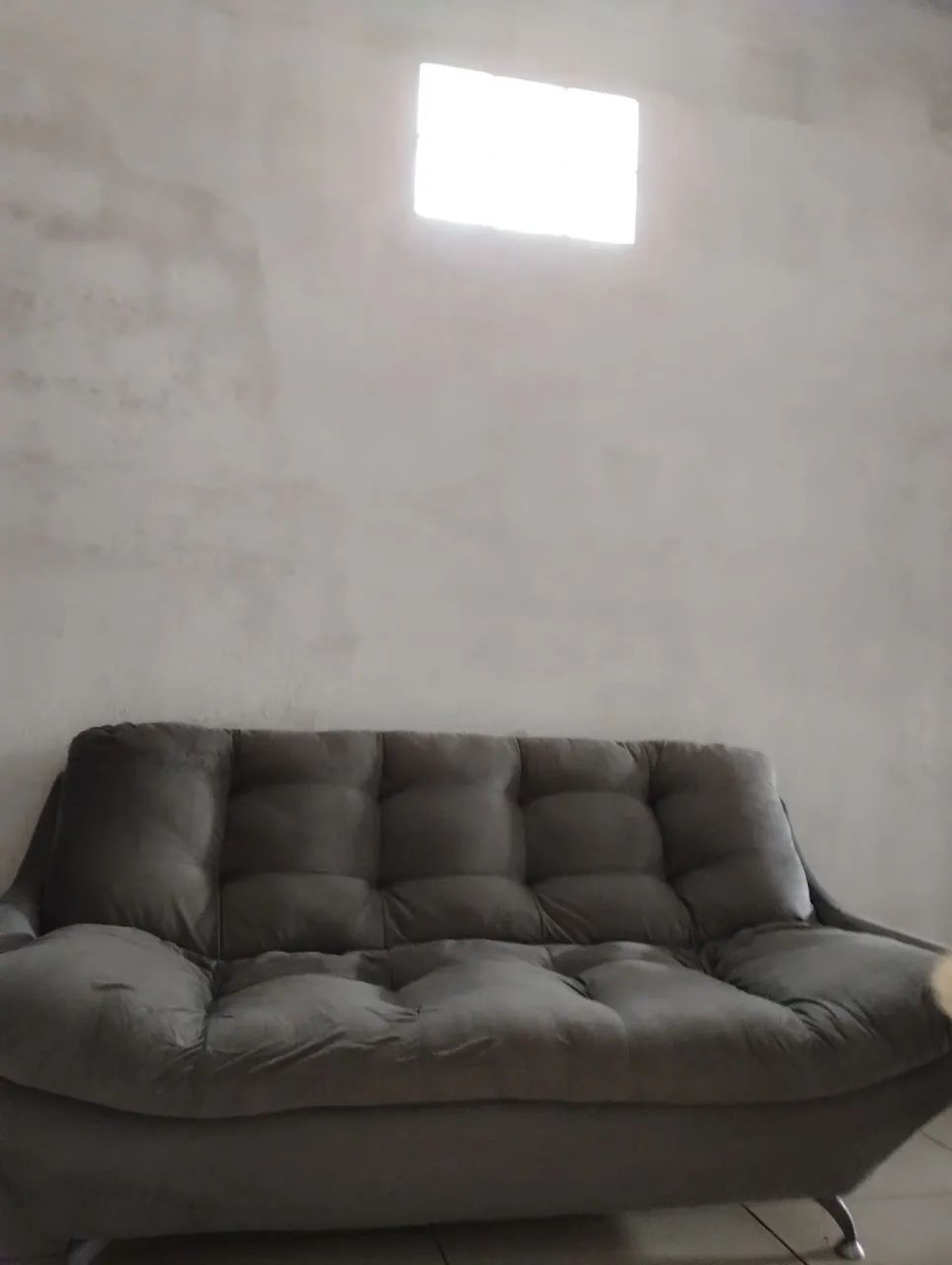 Sofá de 3 lugares confortável e moderno - Foto 5