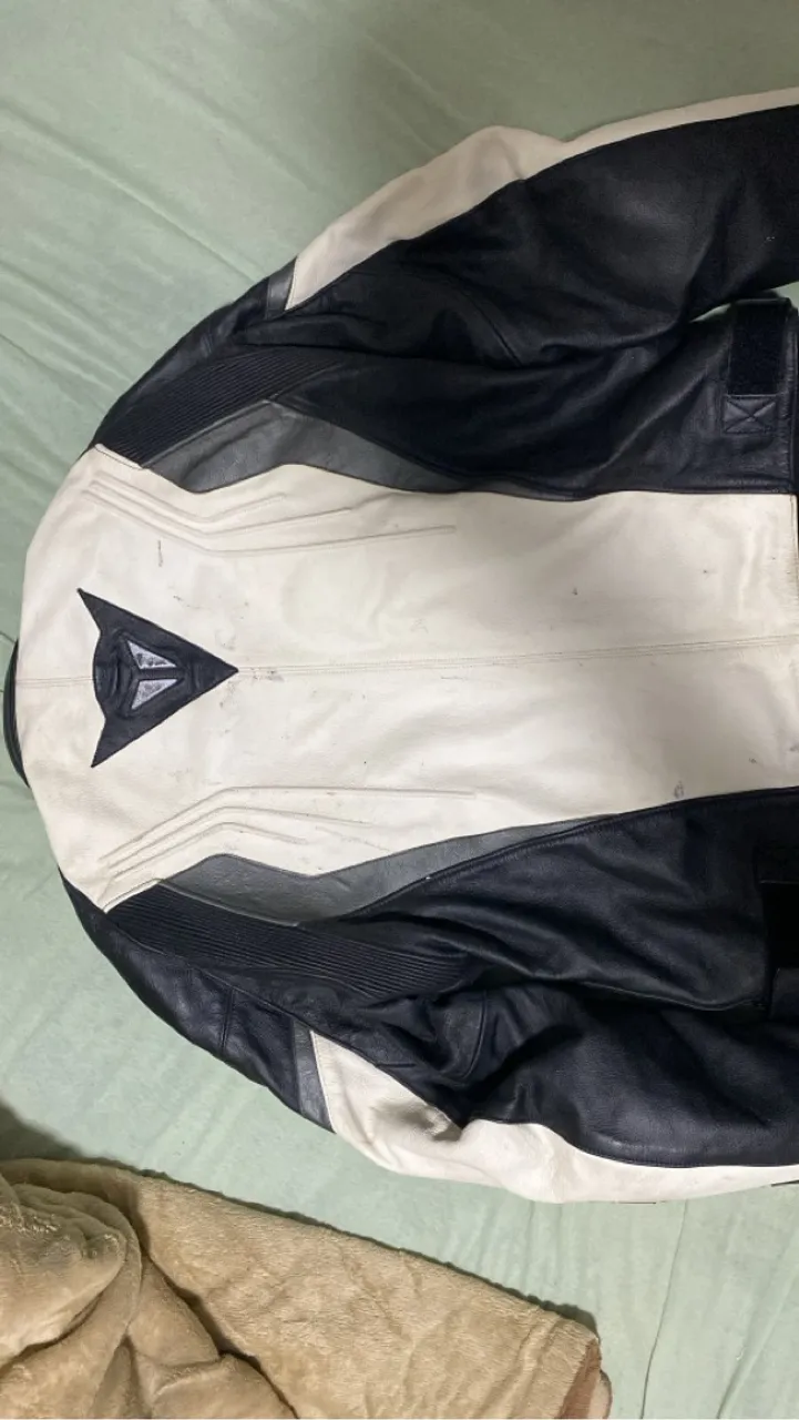 Jaqueta Dainese de Couro tamanho 58