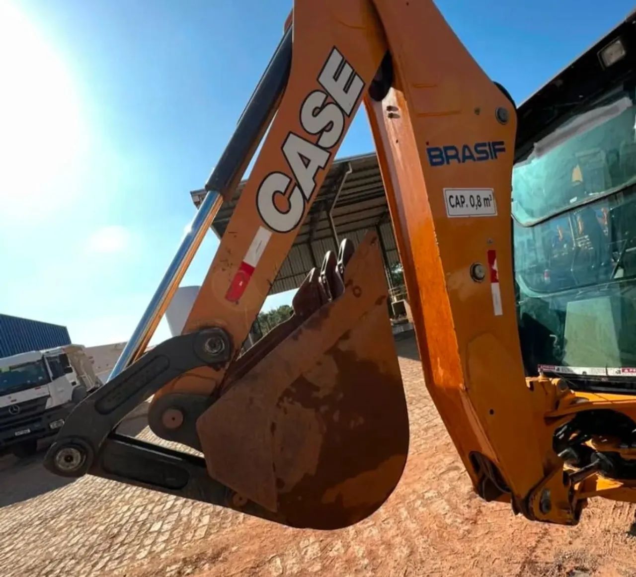 Retroescavadeira CASE 580N 2020 - Foto 4