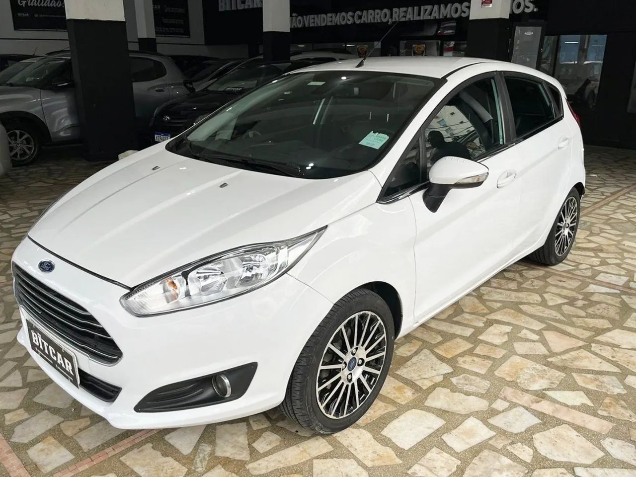 Fiesta Titanium 1.6 Hatch flex 2016 carro possue manual e chave reserva - Foto 3