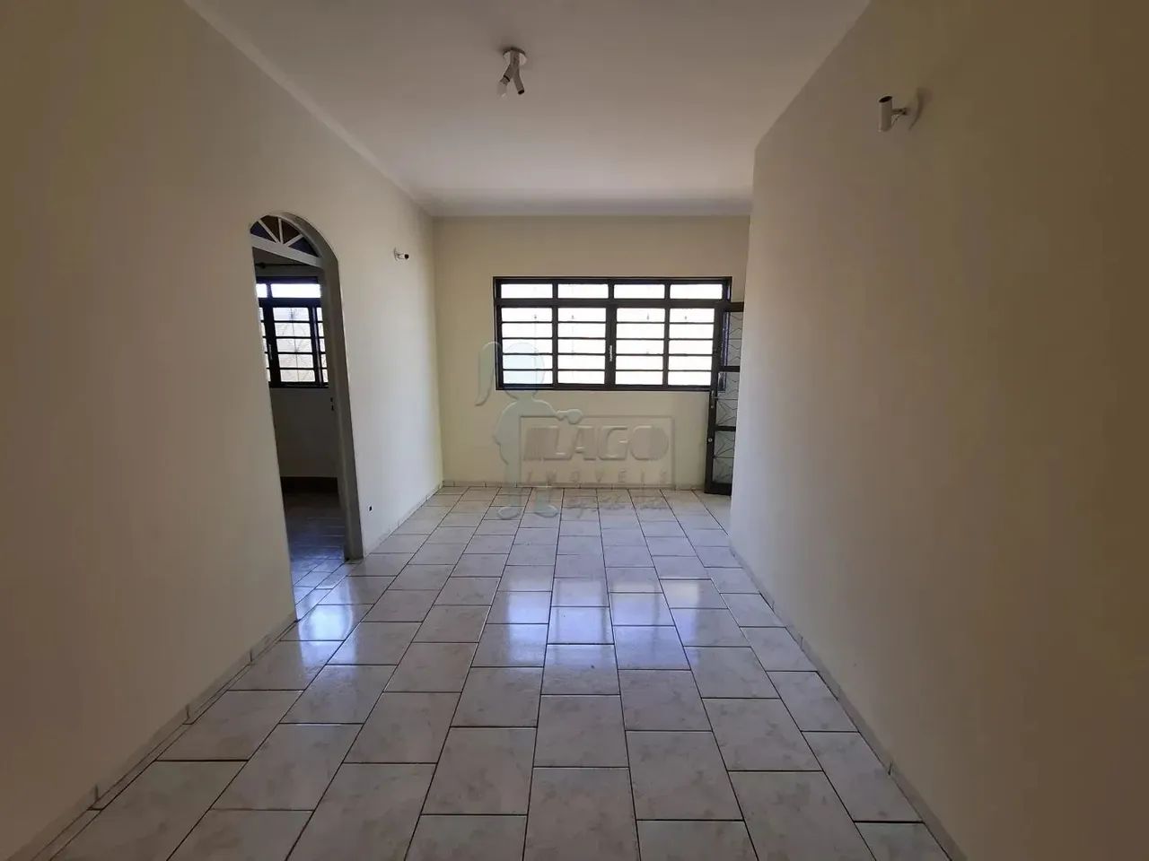 Casa de 157m² com 02 quartos para locação - Campos Elíseos