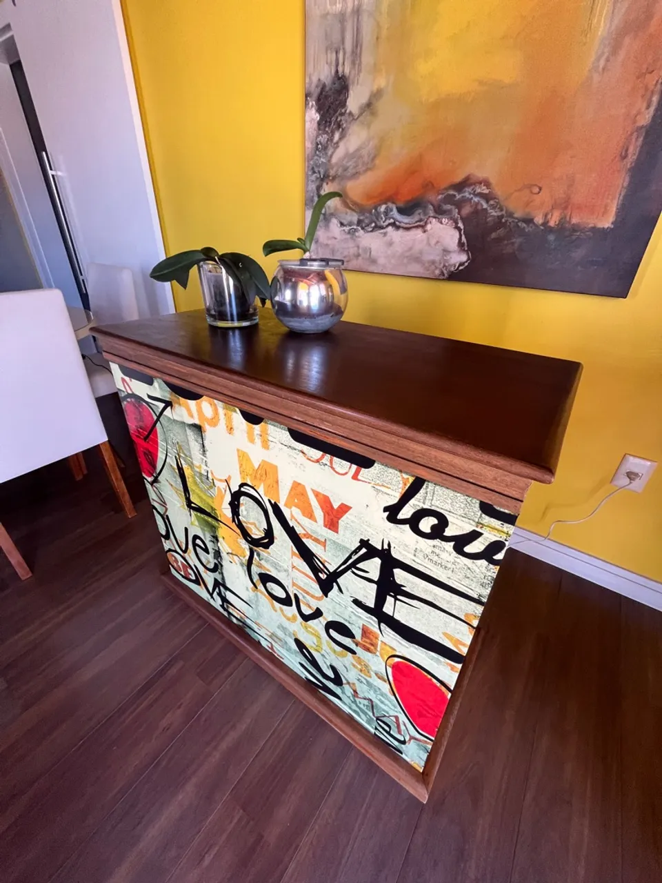 Aparador Decorativo com Design Moderno e Estiloso