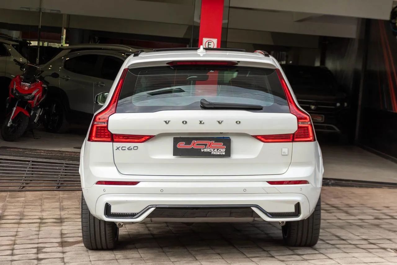 Volvo XC-60 T-8 Pol. Eng. 2.0 AWD (híbrido) 2024 - Foto 7