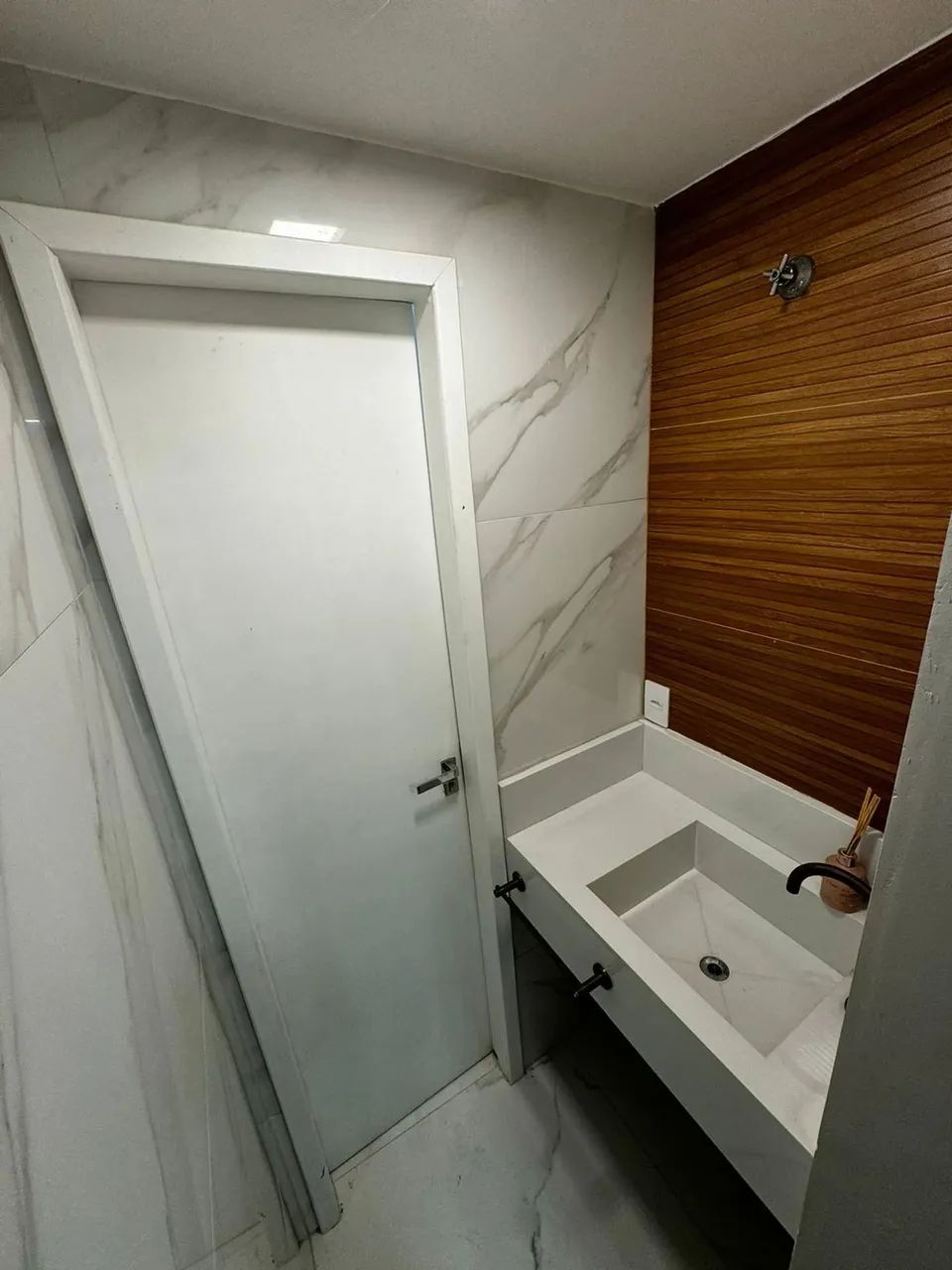 OPORTUNIDADE - CASA DE 125M² com 04 quartos, 01 suíte, 02 vagas - Colinas de Vila Velha -  - Foto 5