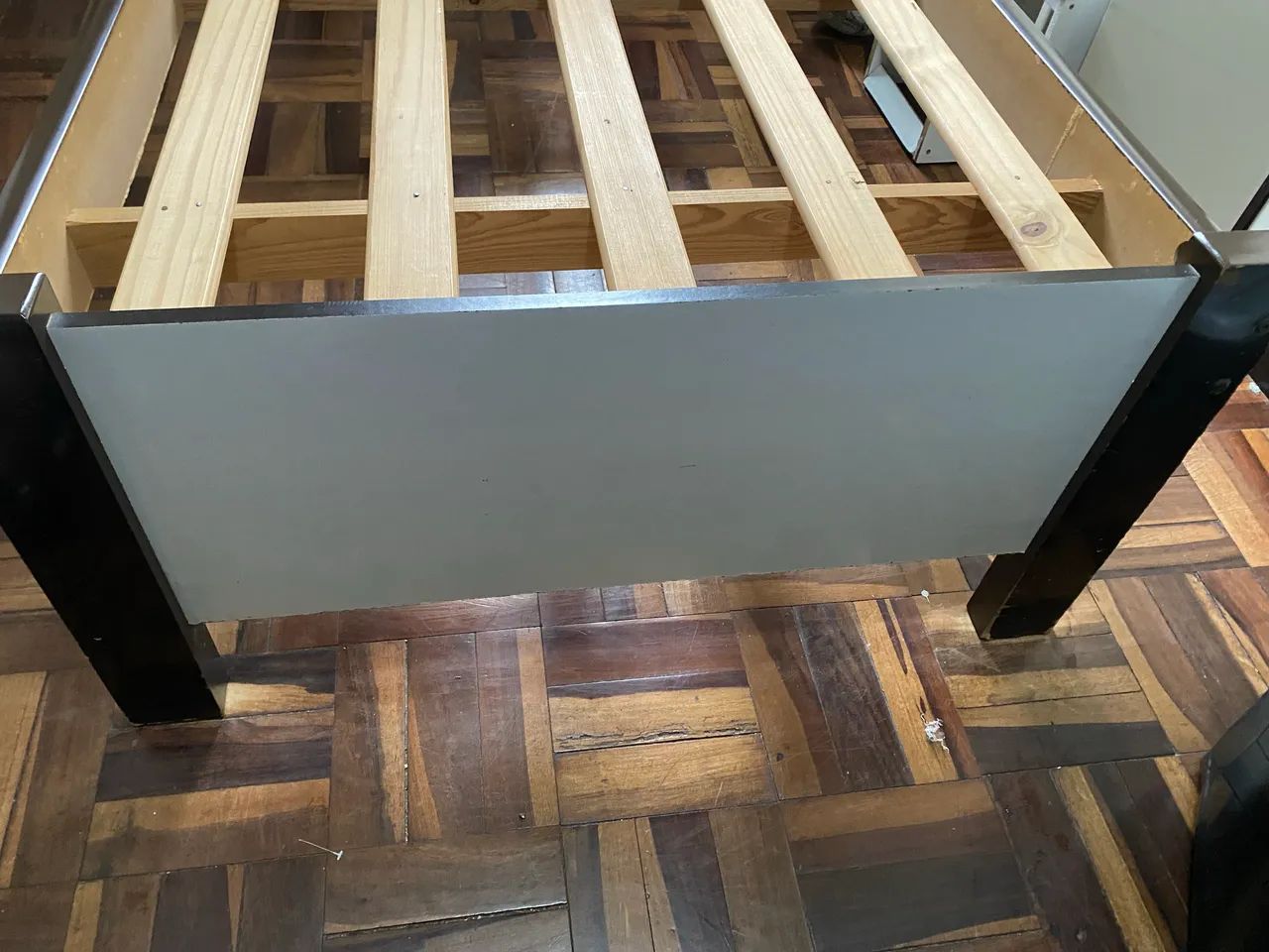 Cama de solteiro usada64317204440579122