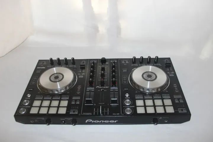 Controladora Pioneer DDJ SR + Hard Case - Foto 3