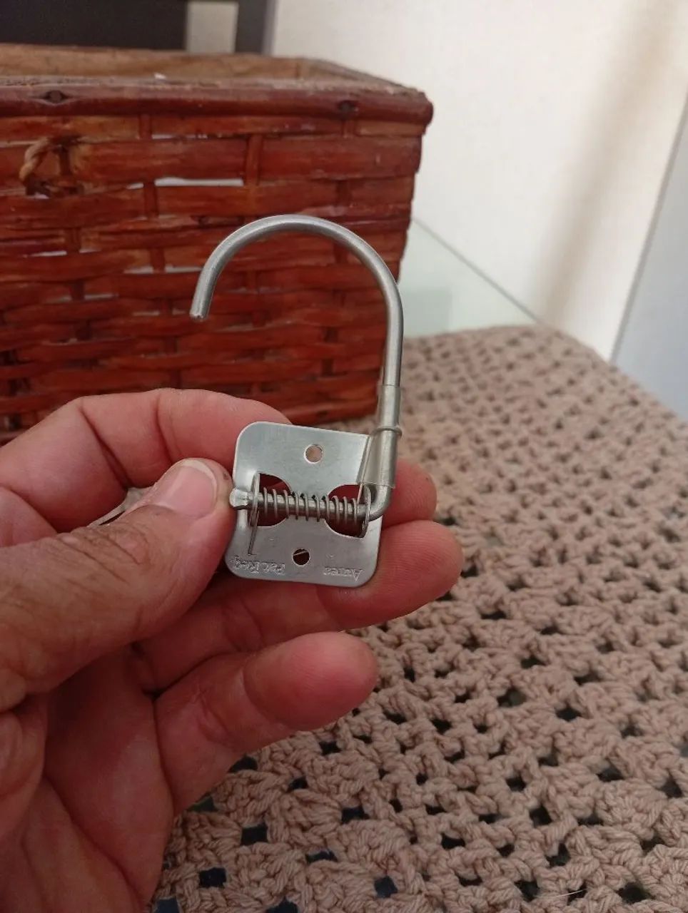 Gancho para roupa de escritório - Foto 2