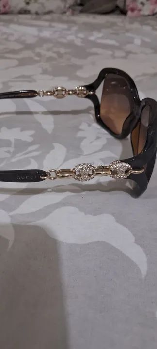 Armação original da Gucci 
