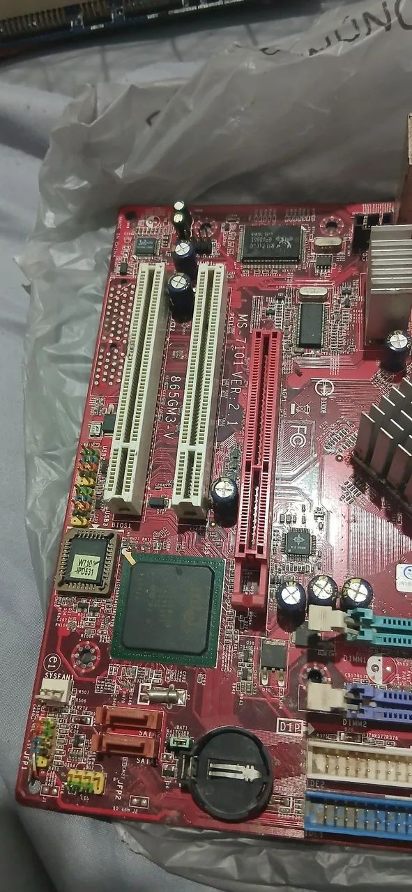 MSI 865GM3-V MS-7101 VER:2.B.  - Foto 2