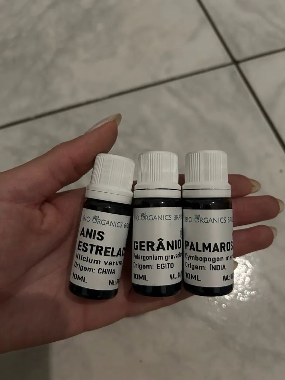 3 Óleos Essenciais de Anis Estrela, Gerânio e Palmarosa - 10ml