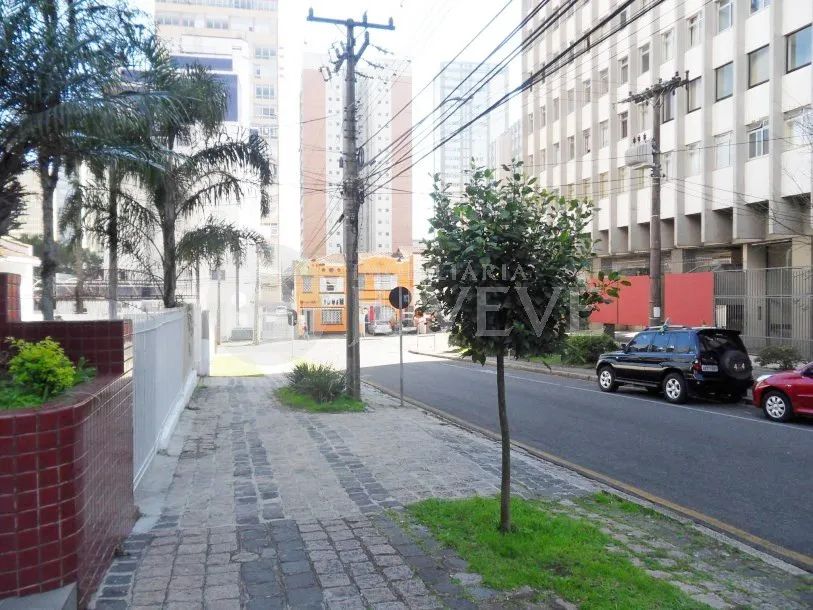 IMOBILIARIA JUVEVÊ ALUGA APARTAMENTO STUDIO CENTRO HIDRO GARAGEM PRX REITORIA UFPR MUSEU E - Foto 4