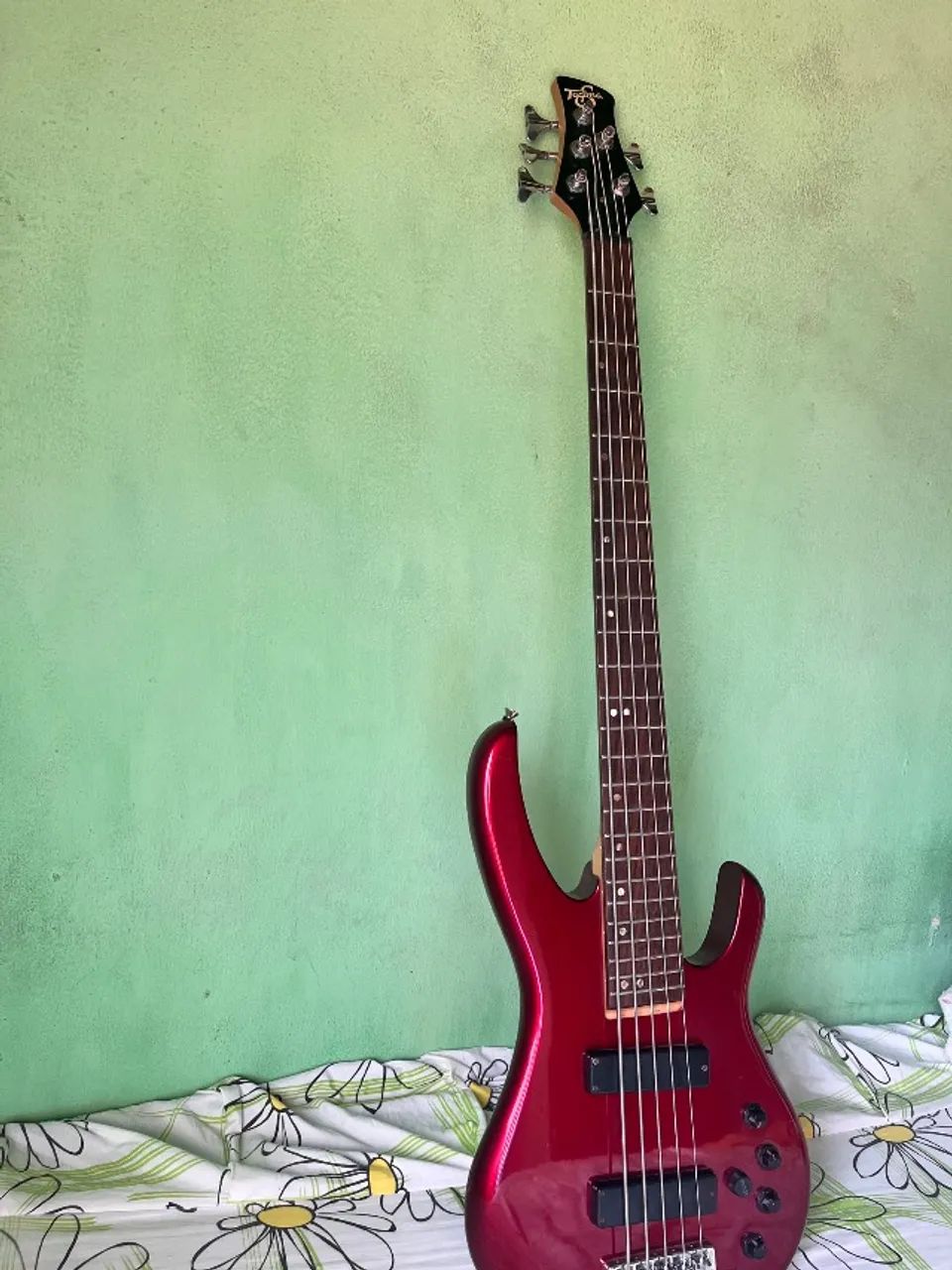 Contrabaixo Tagima 5 cordas - Vermelho64520825320323121