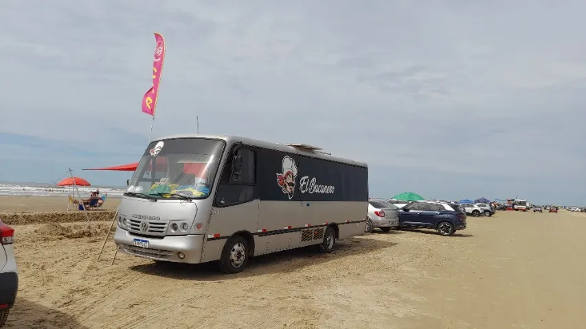 Microonibus trailer comércio 