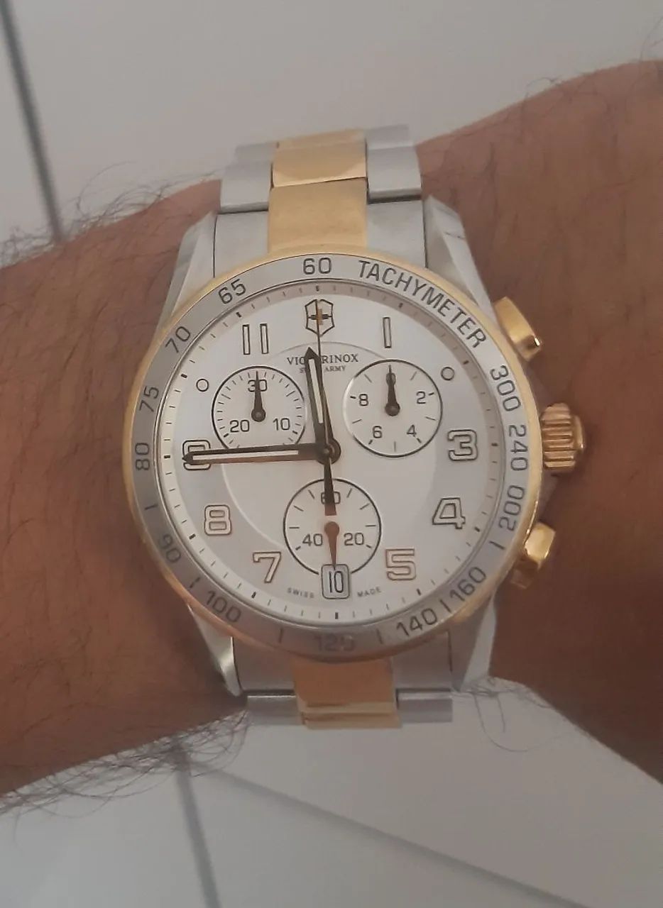 Relógio Victorinox crono 