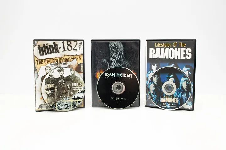 DVDs e VHS musicais de rock usados em ótimo estado - Foto 4