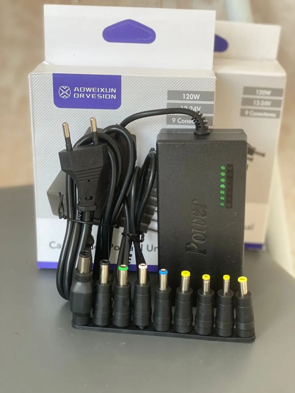 Carregador de notebook universal