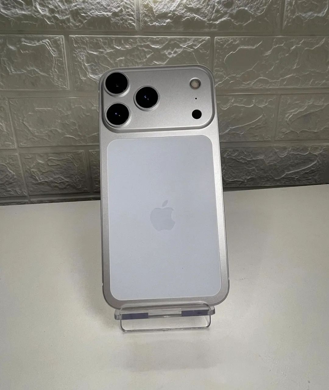 iPhone XR no 17 pro