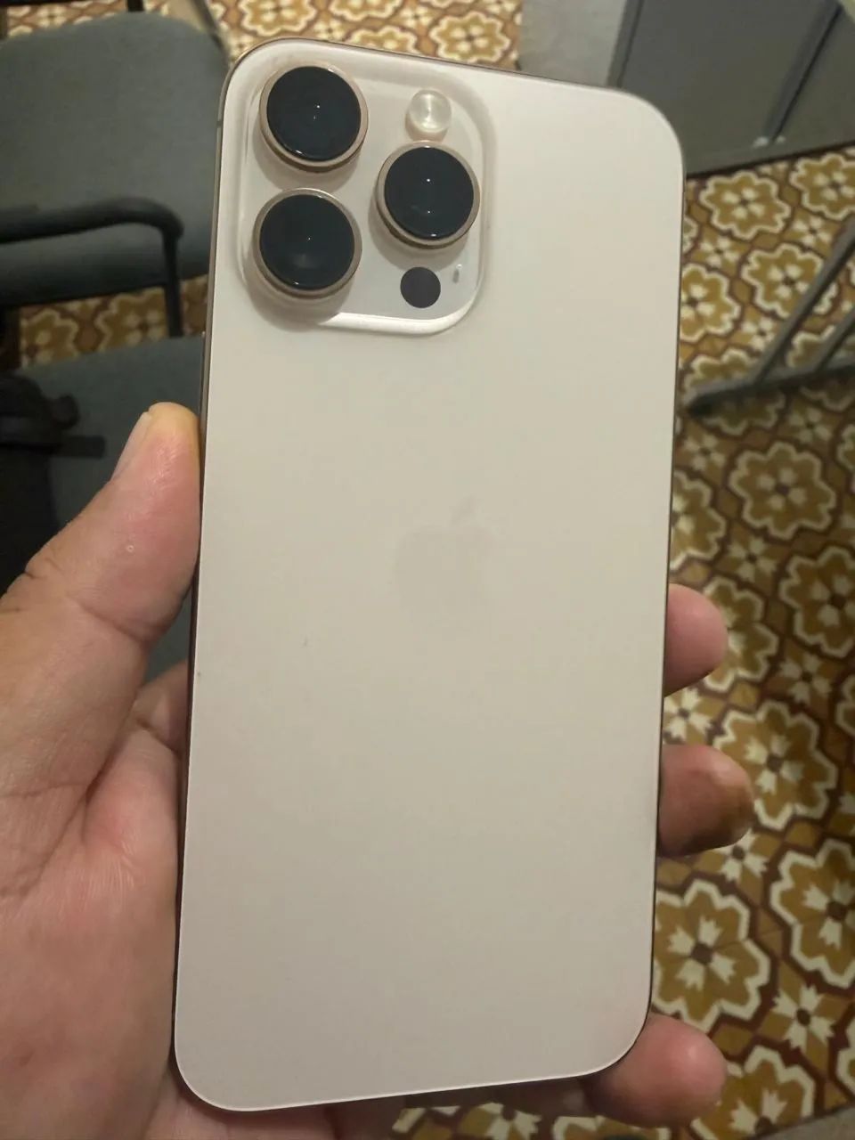 iPhone 16 pro max  - Foto 2