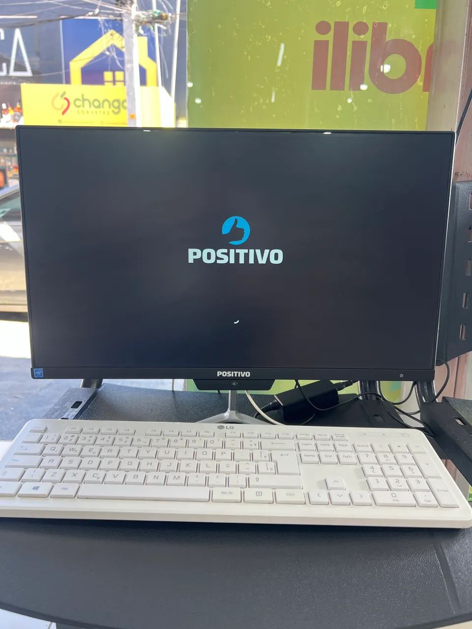 Vendo computador Positivo completo - Foto 2