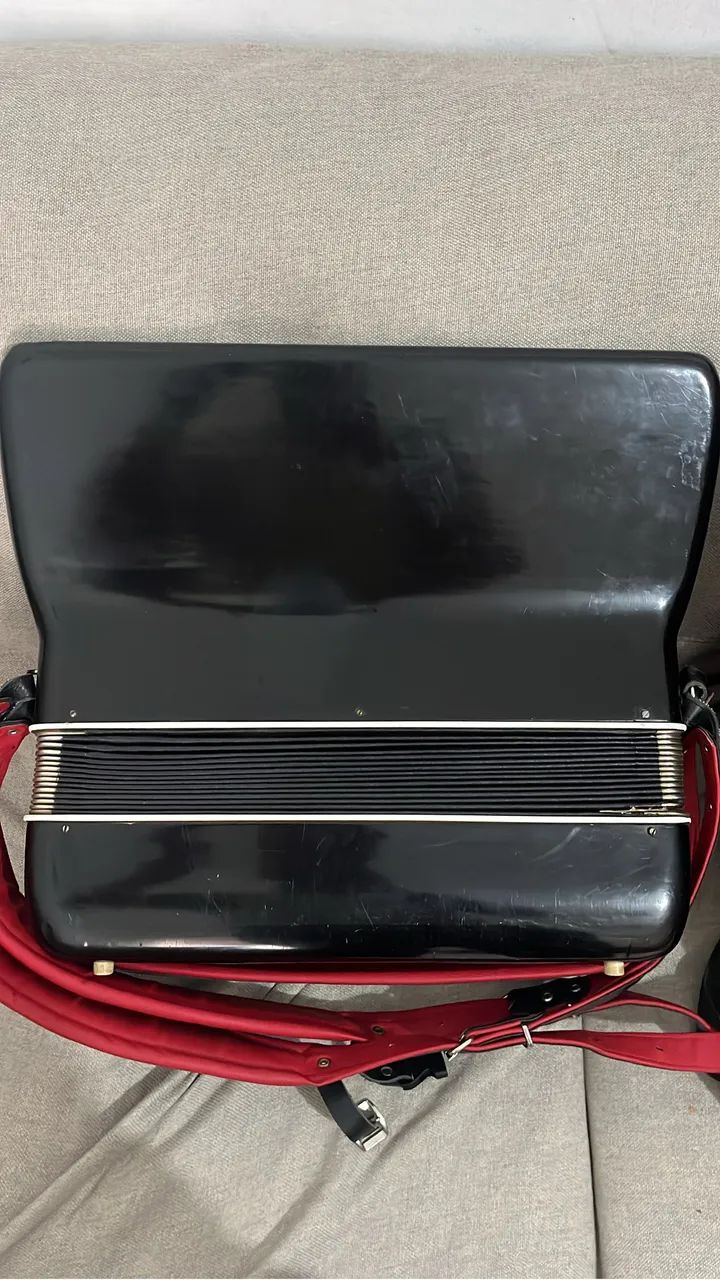 Acordeon Veronese 120 baixos - Foto 4